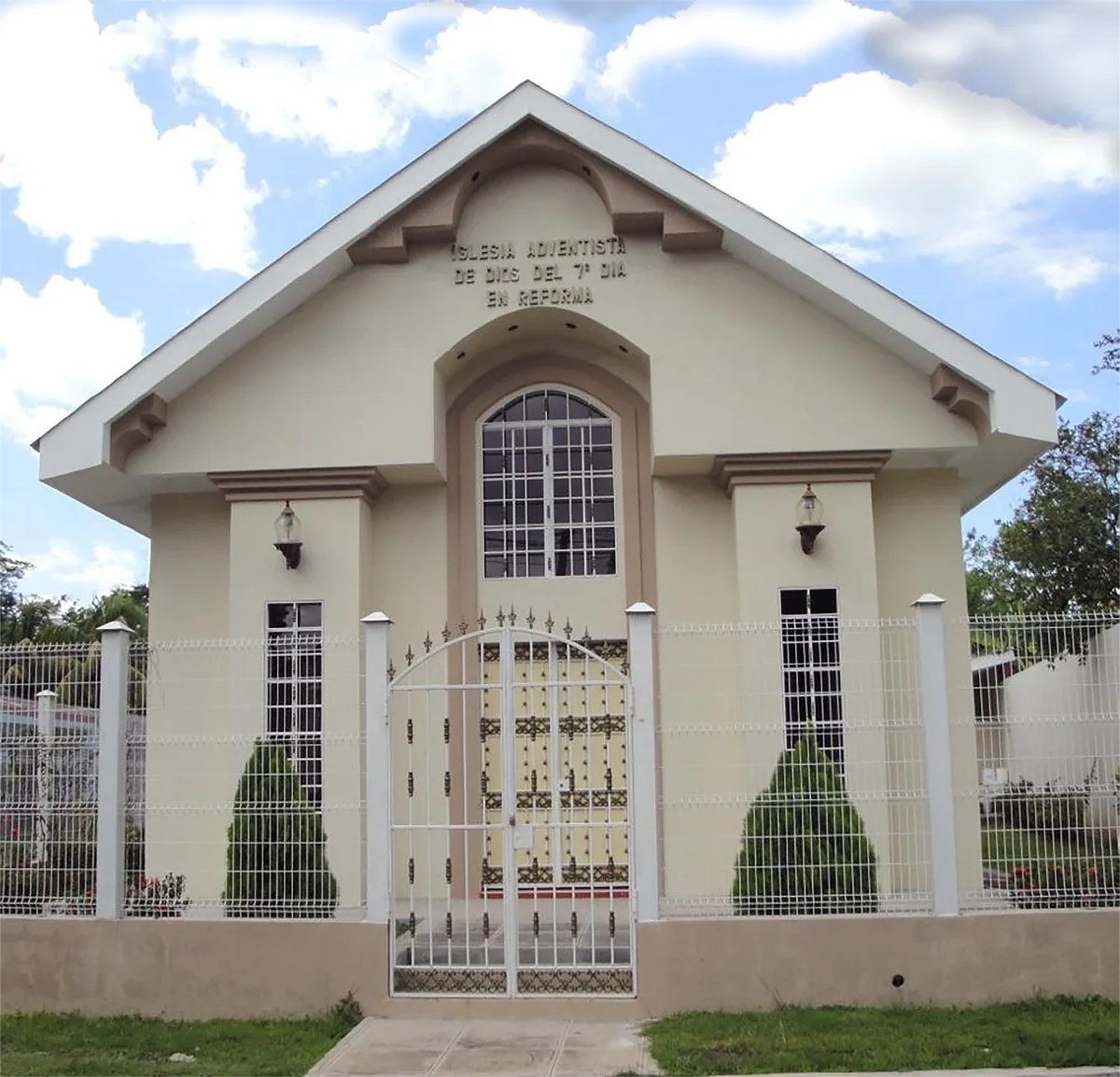 Iglesia Filial Chapeltique